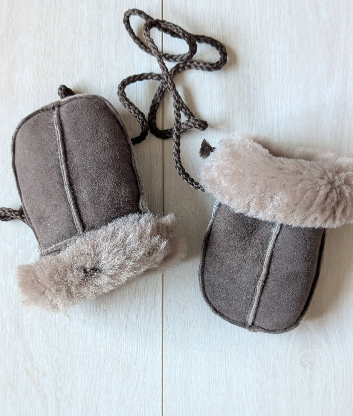 Sheepskin Baby Puddy Mitten - "Keep Safe" Cord
