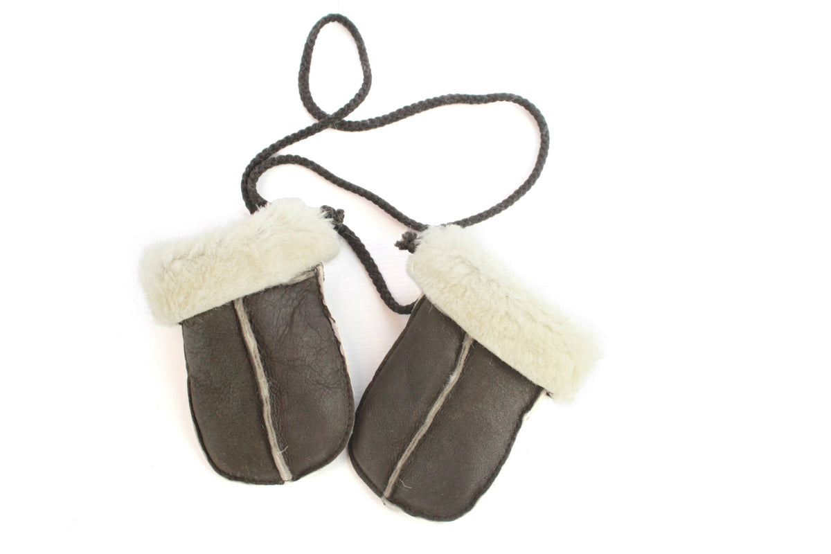 Sheepskin Baby Puddy Mitten - "Keep Safe" Cord